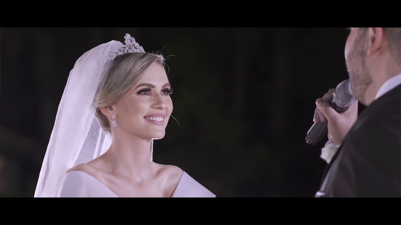 Todo Azul do Mar (Flávio Venturini) - Noivo canta para noiva durante a cerimônia de casamento.