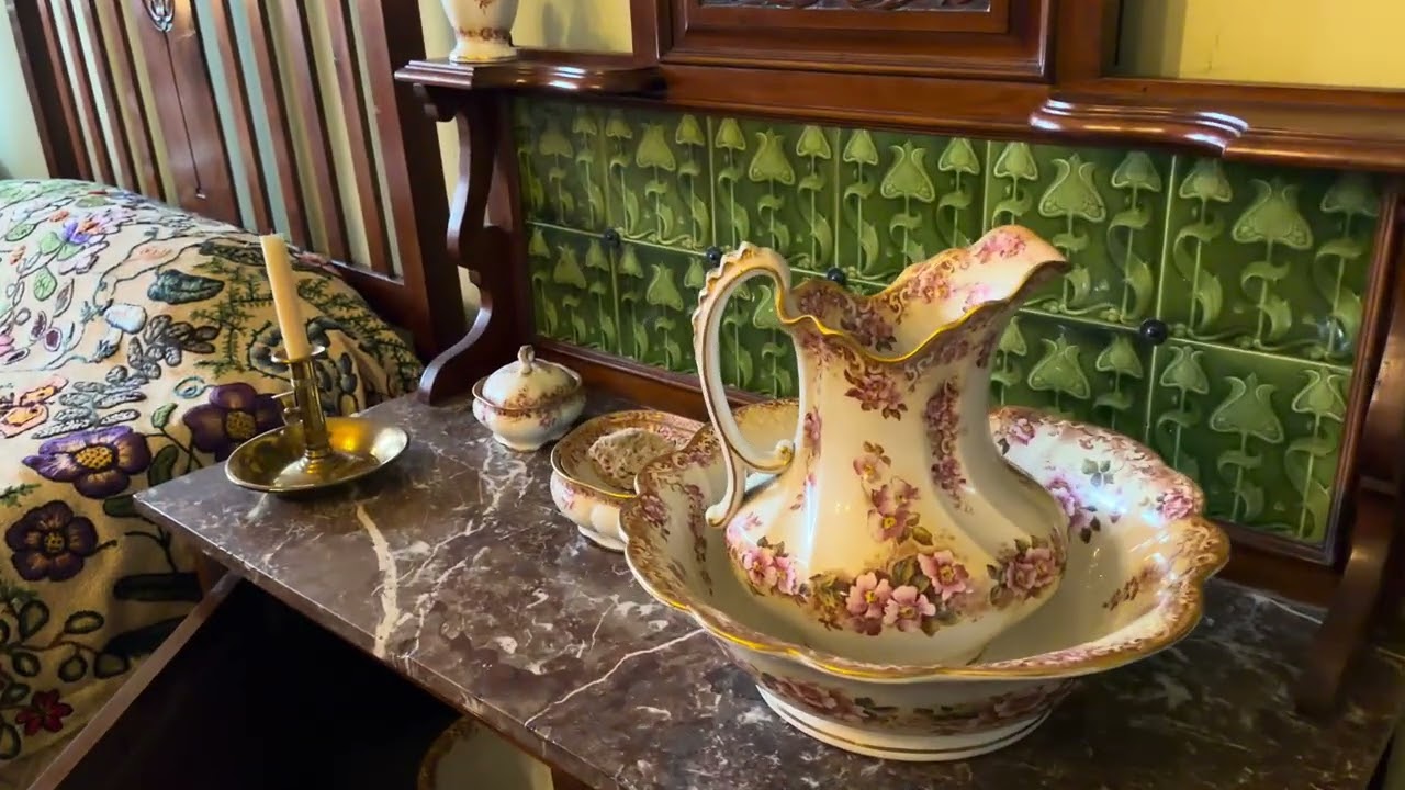 Craigdarroch Castle, Виктория часть 1