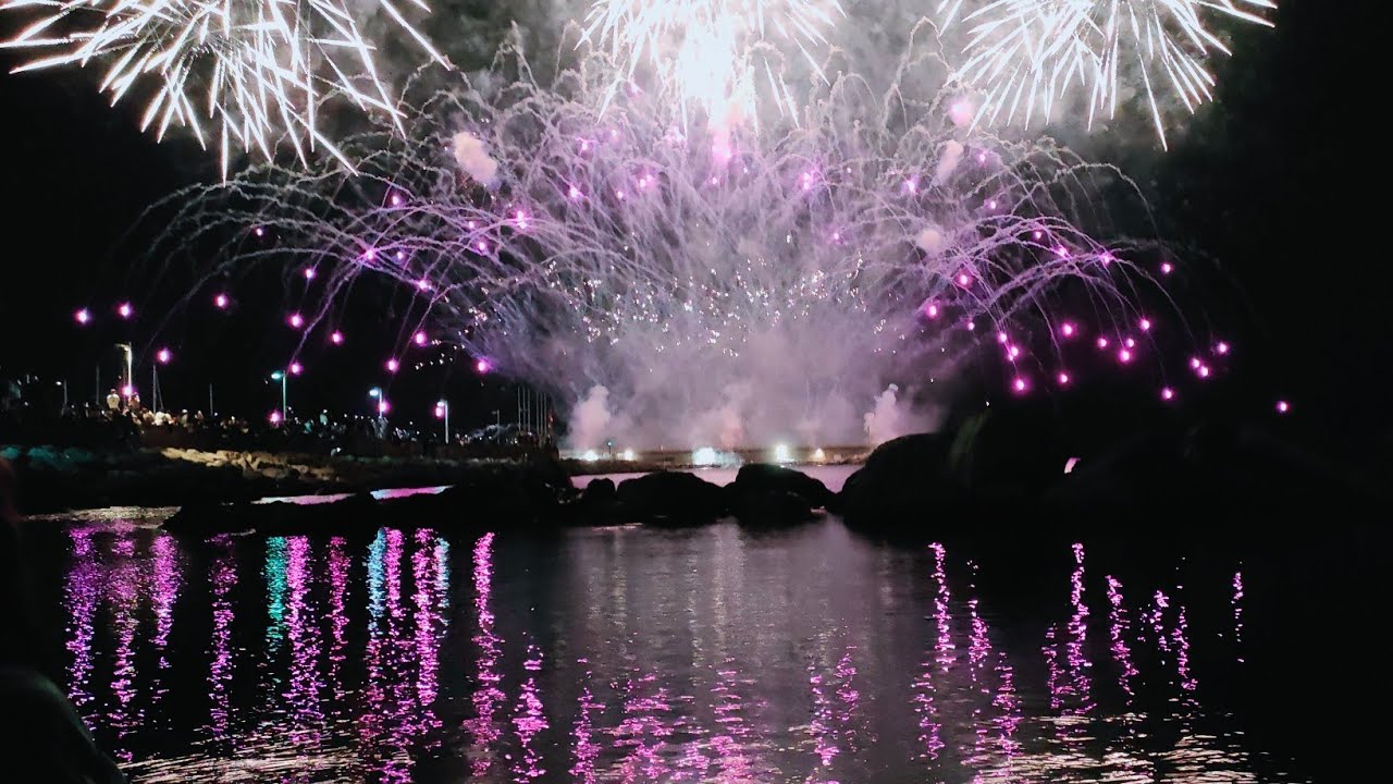 Fuochi d'artificio San Matteo 2025 a Salerno INCREDIBILE spettacolo pirotecnico 