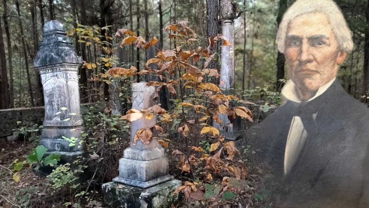 НАЙДЕНО Спрятанное кладбище плантации | Потомки впервые посещают его