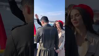 Eşi Murat Yıldırımı Sette Ziyaret Eden Iman Elbaniden Kocam Paylaşımı