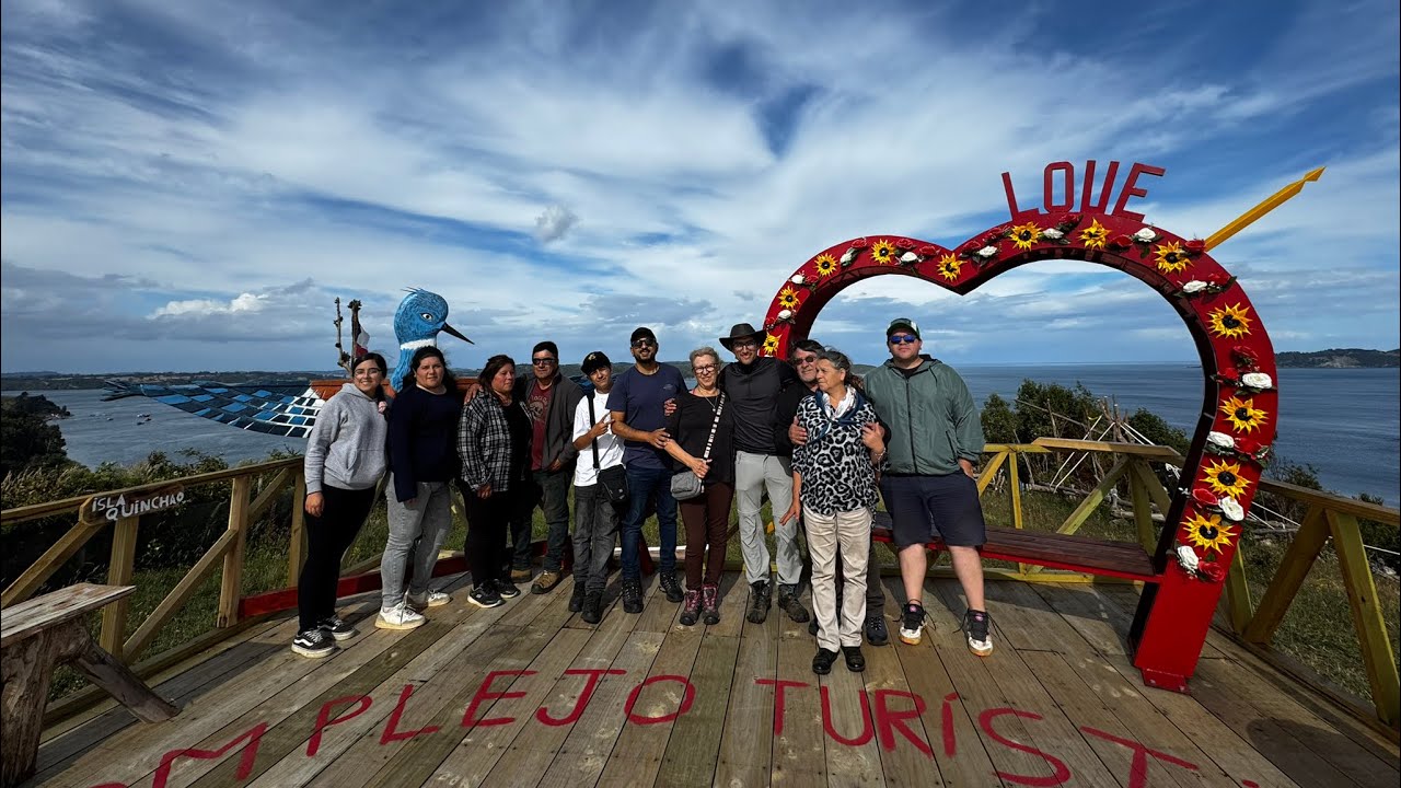 LUGARES ÚNICOS EN ISLA LEMUY 
