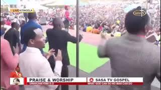 'SHUKA ZAKAYO!!'Pst Ng'ang'a sings during his crusade in kitingela