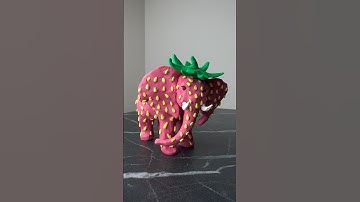 I made Smurf cat and Strawberry elephant#plasticine #strawberry #strawberryelephant #smurfcat #art