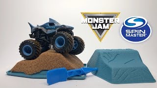 MONSTER DIRT   MONSTERJAM メガロドン