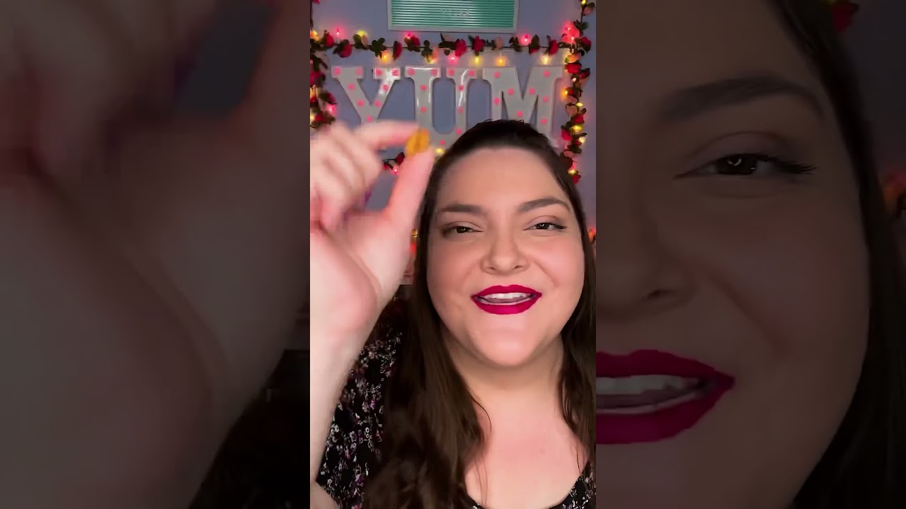 Trying Yummy Korean Peanuts! 