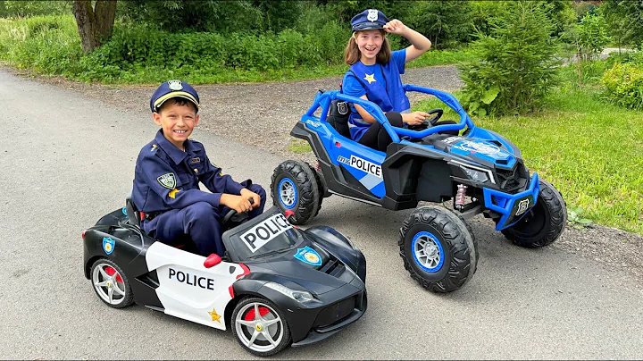 Sofia and Max are playing cop and thief and riding in children's police cars!