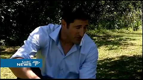 9 year old boy gets new prosthetic legs from paralympian Ernest van Dyk