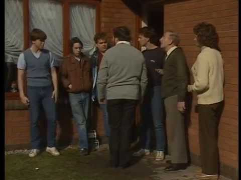 Brookside E0001 (Bollocks, 2nd November 1982) - YouTube
