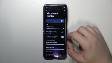 Motorola Razr 50 Ultra - How to Enable or Disable Vibrations on Calls | Adjust Call Vibration