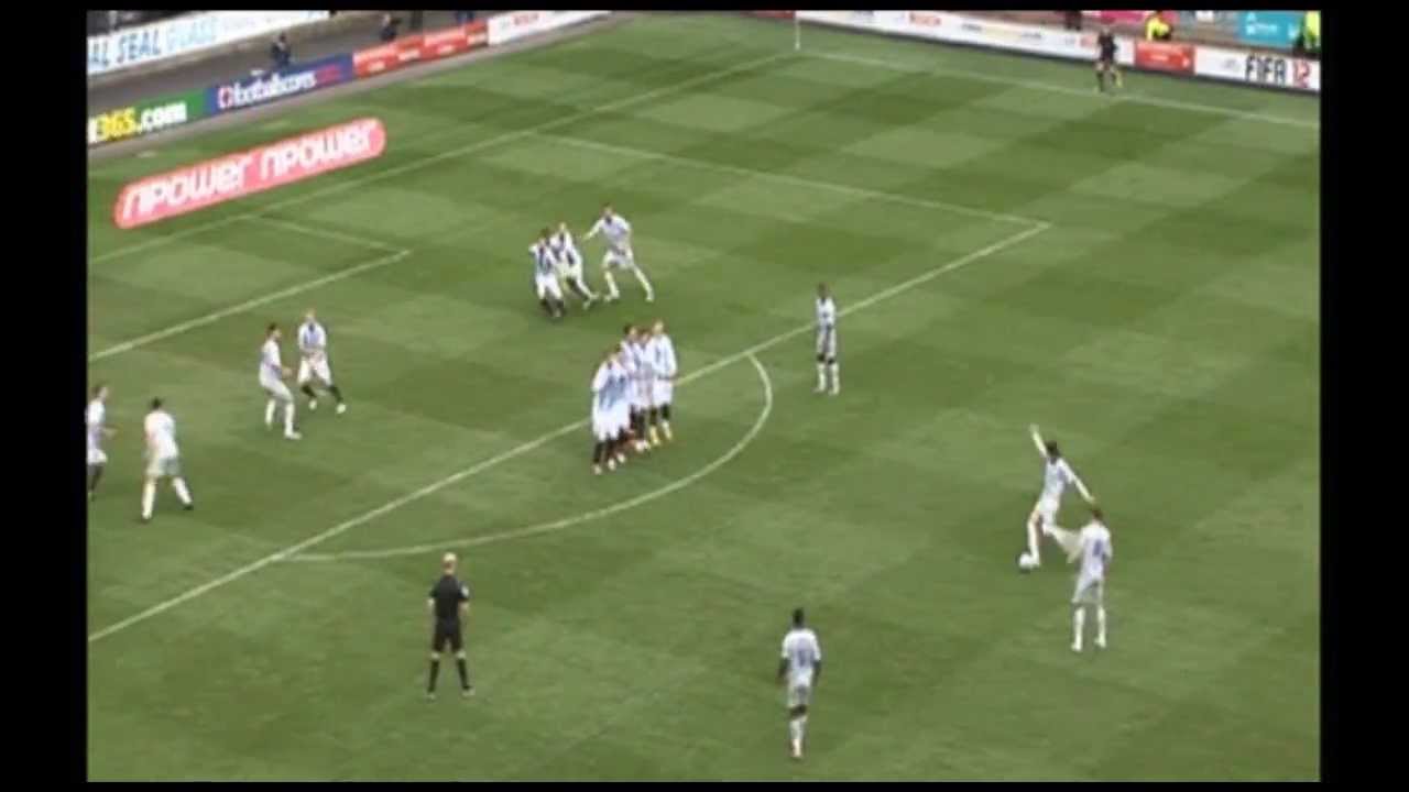 football score How to score a free kick from 30 yards! | Llera (SWFC) strikes against Huddersfield