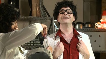 Present Simple, Present Continuous, Stative Verbs - Grammar Genius B - Unit 1