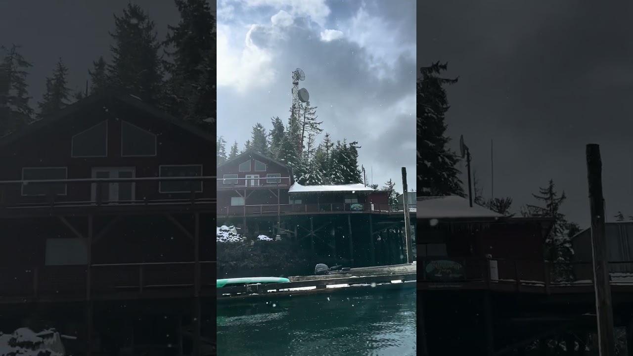 The snow and the sun just came decide ✨❄️ #portprotection #boatlife