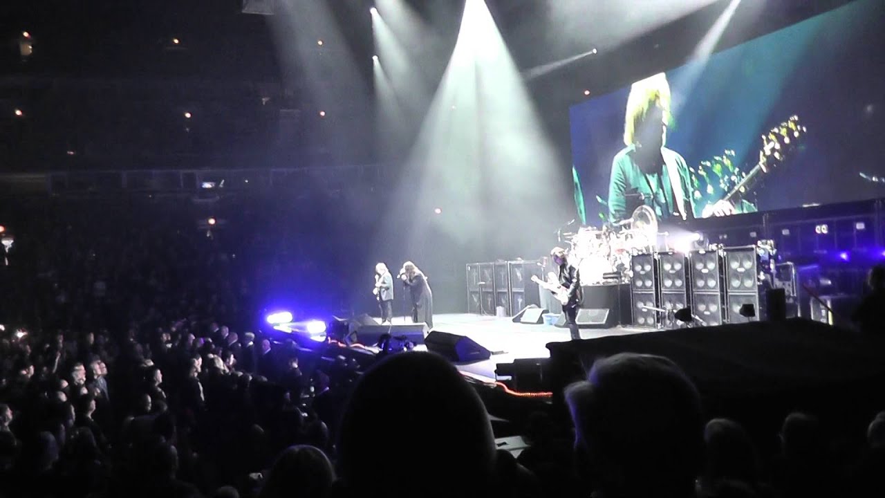 BLACK SABBATH  Under the Sun Chicago 1-22-16