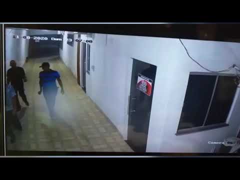 Latrocínio: vídeo mostra suspeitos de matarem professor no AC invadindo casa e saindo com malas