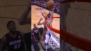 On this day in 2014... Manu Ginóbili threw down a poster jam #nba #nbahighlights