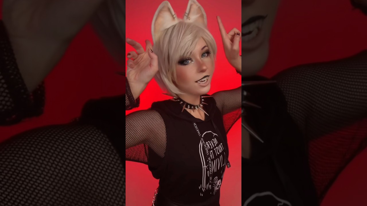 😈