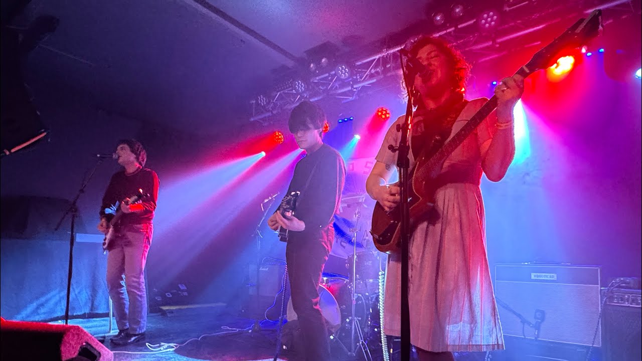 THE UMBRELLAS - Lonely (Live) @ Oslo, London 13/04/2024