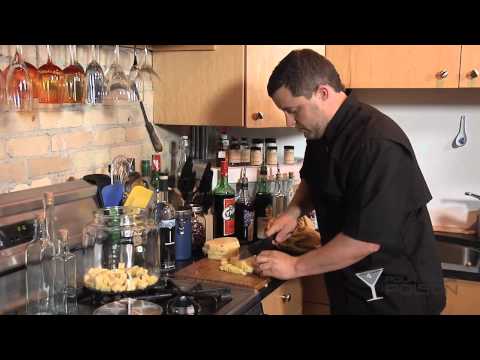 Hoe maak je Pineapple Infused Vodka
