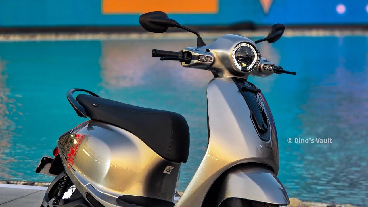 New Bajaj Chetak C2501 Walkaround Review - 113 Km IDC Range | Rs. 91,399/-
