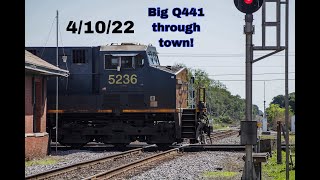 Long CSX mixed freight train slams the Plant City diamond!