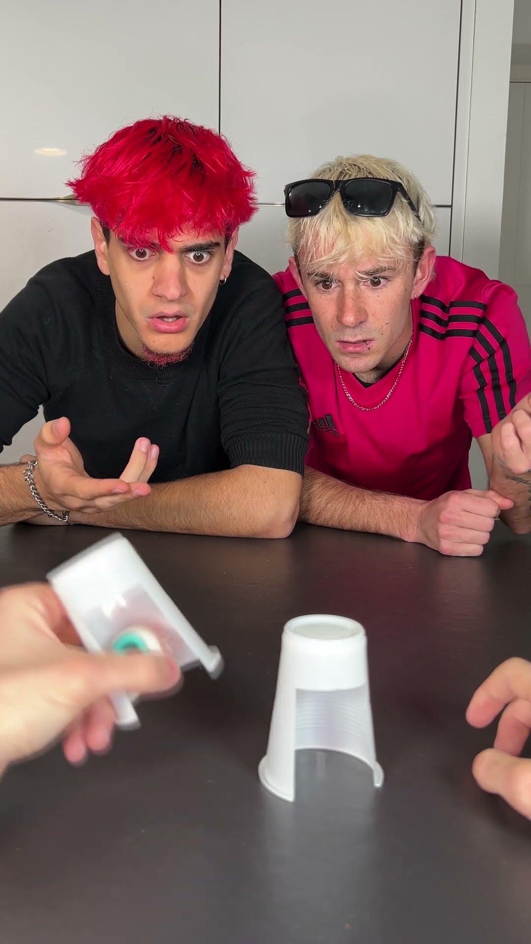 SEGUIR LA BOLA TRUCO DE MAGIA!