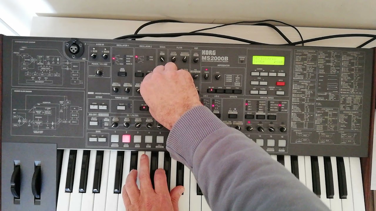 Korg MS2000B