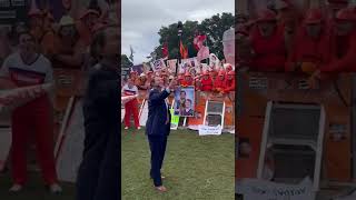 Dabo 🤝 selfie stick