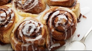 Thumbnail of the video “The Jamie Geller Show - How to Make Cinnamon Buns”