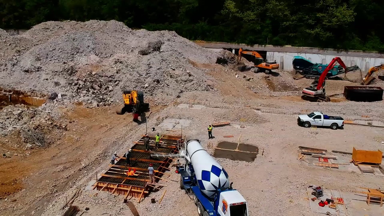 Harrod Concrete Pouring on Mayo-Underwood Building Project in Downtown Frankfort