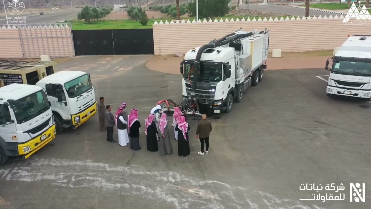 بدء تدشين المرحلة السادسة من مشروع نظافة مدينة حائل،،