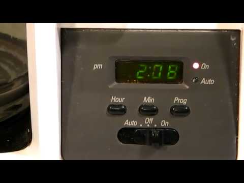 BLACK & DECKER 12 CUP SPACEMAKER COFFEE MAKER - YouTube
