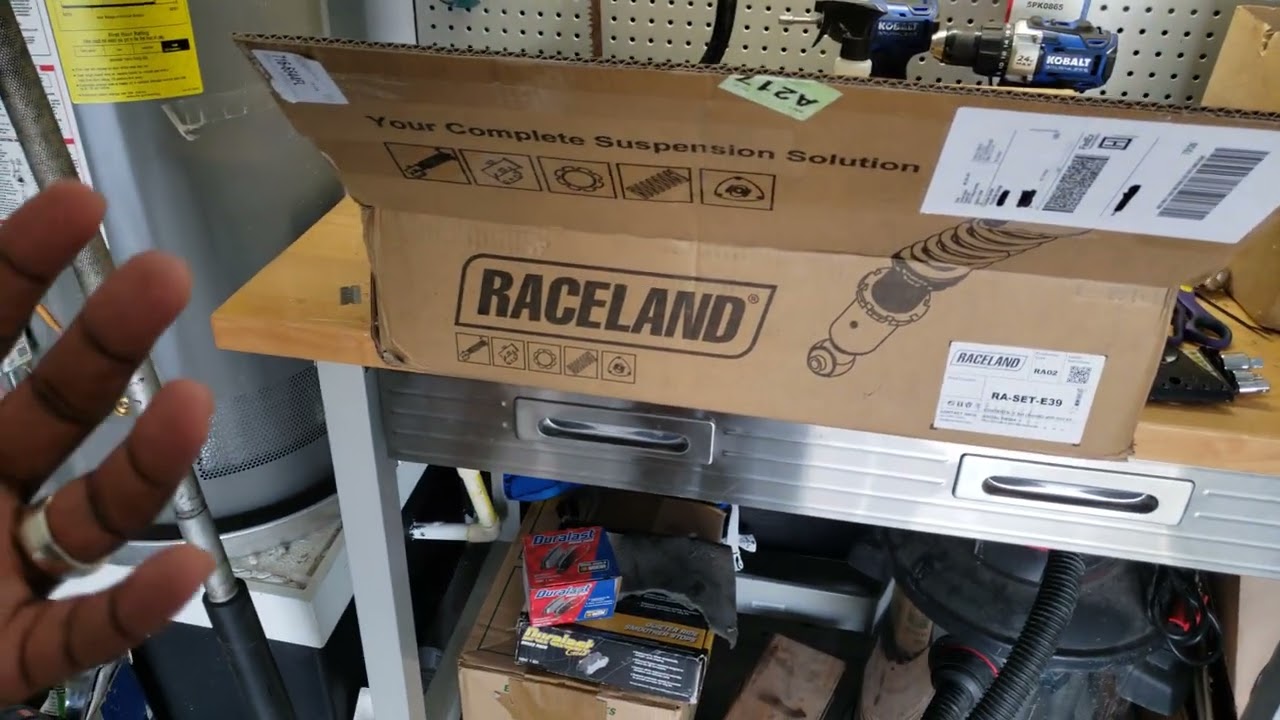 E39 5 SERIES RACELAND COILOVER UNBOXING 