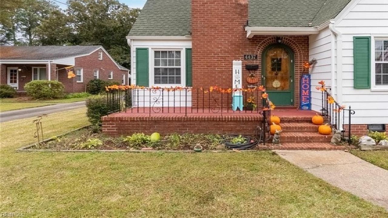 4437 Winchester Drive, Portsmouth, VA Presented by Erin Ward. YouTube