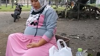 HAMIL BESAR NGAJAK JALAN - JALAN