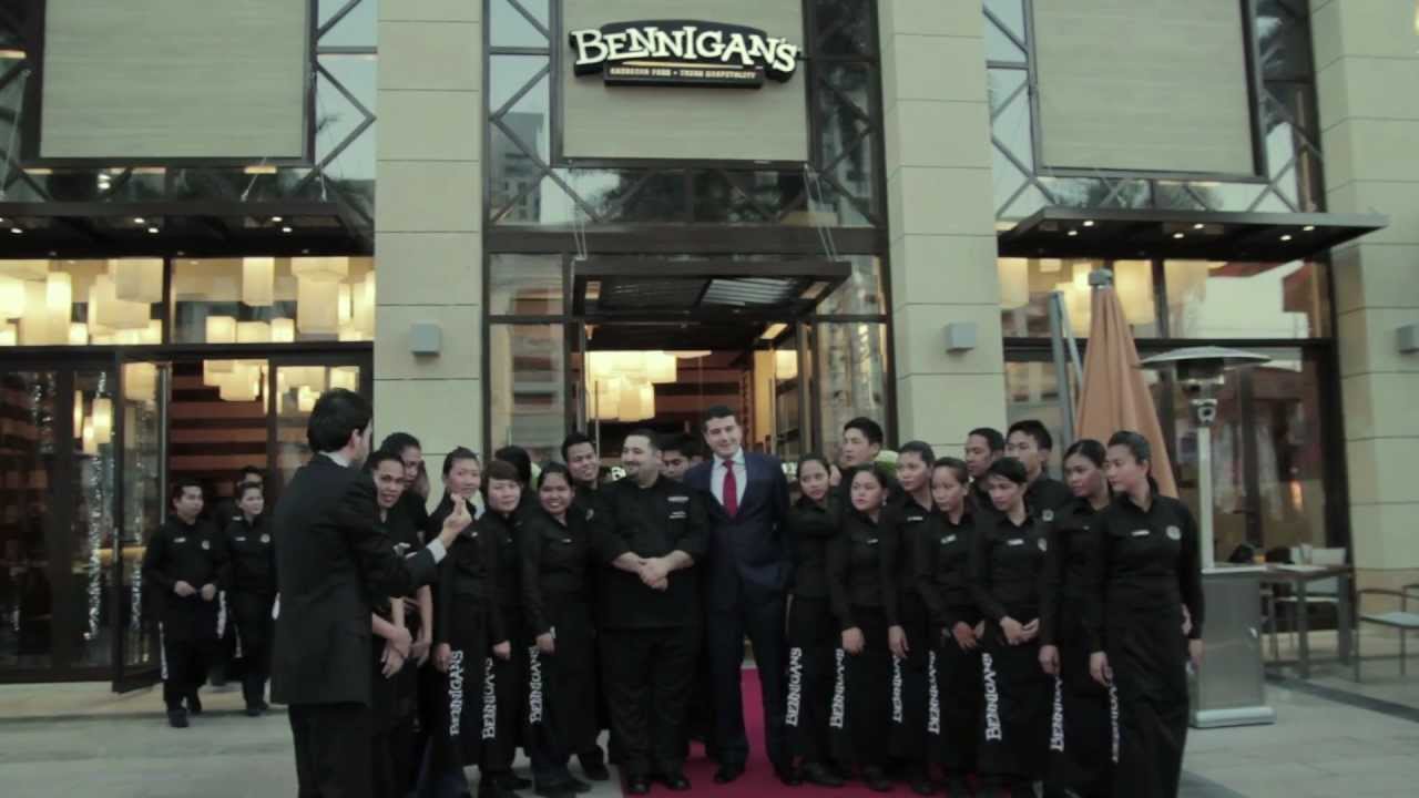 Opening of Bennigans restaurant