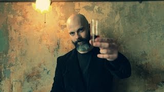 Literary Drinks Video No.4: Lucky Jim (Methanol... well, not really)