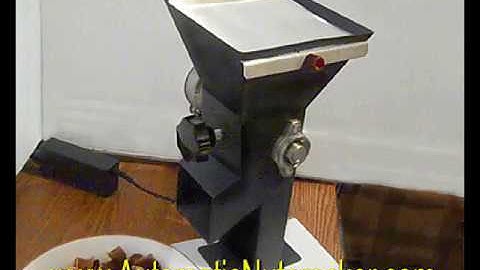 Cracking PECANS in the Electric Automatic Nutcracker -  www.automaticnutcrackers.com