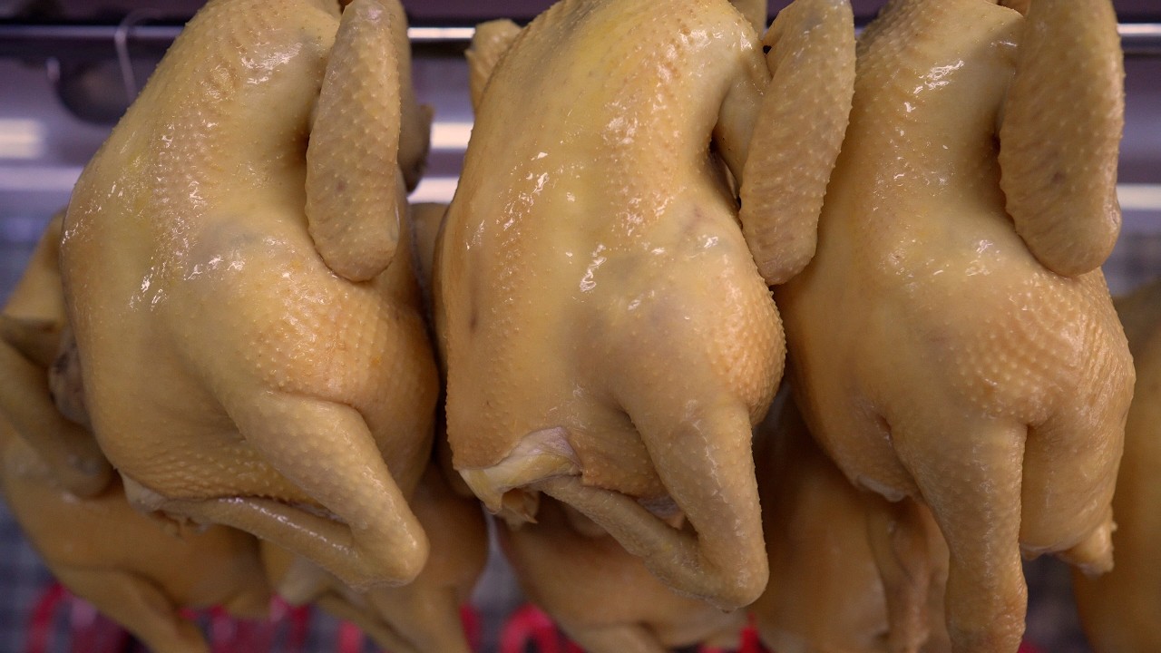 The hard work behind a Successful Hainanese Chicken Rice Shop : Hotel Chef’s Covid Lockdown Survival