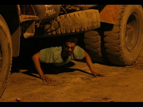 zombie-prank-in-india-(first-ever-zombie-prank-in-kolkata)--desiboysvines