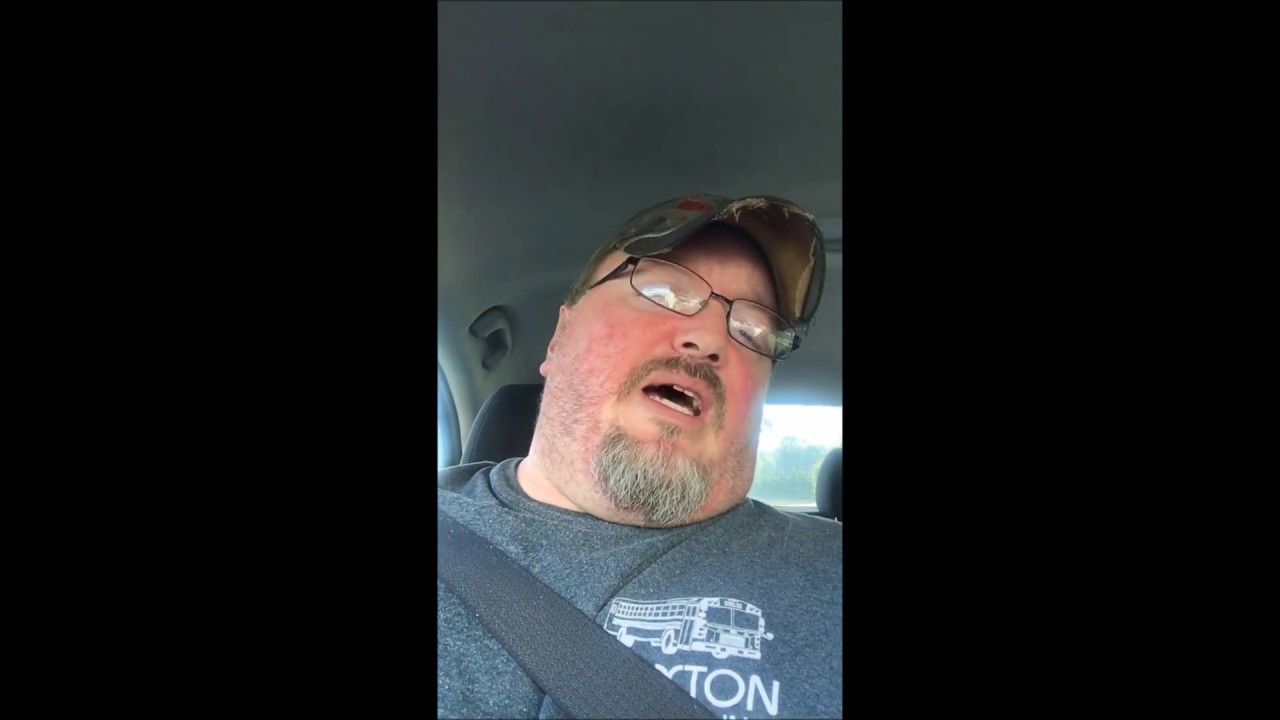 Tennessee Redneck Tries Jamaican Food