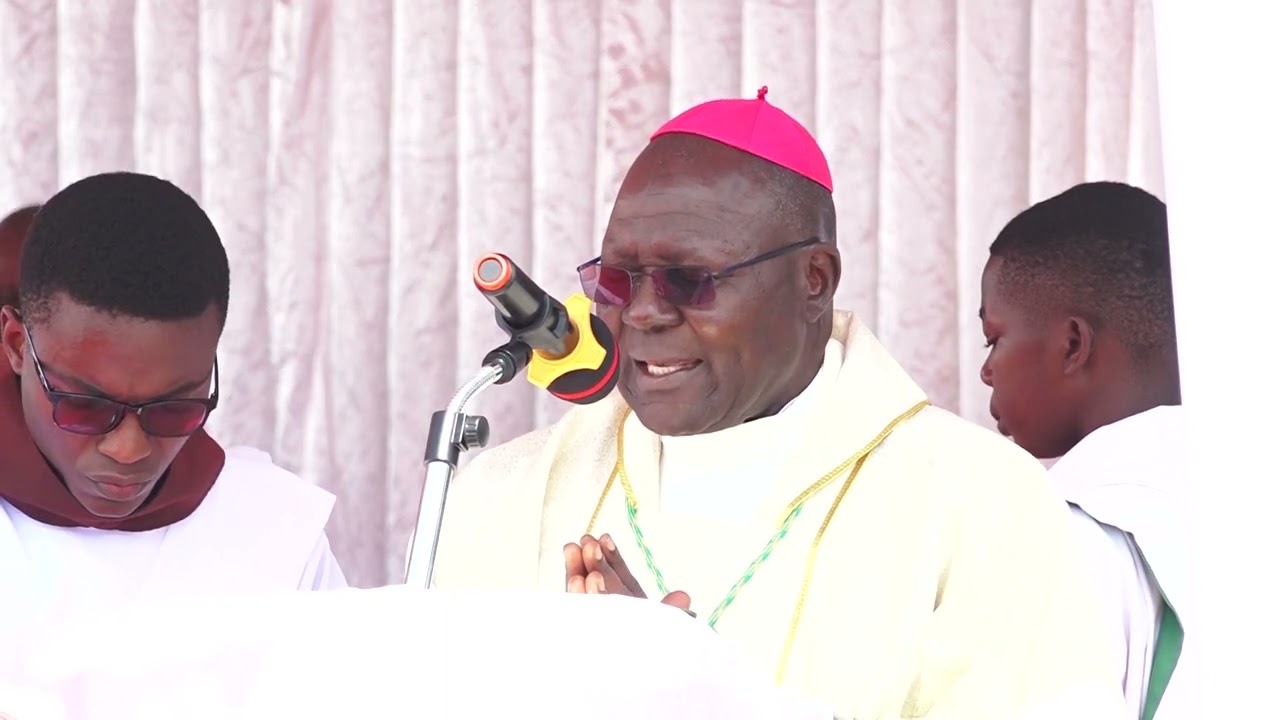 CWA VISIT TO BISHOPS HOME