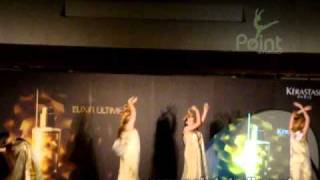 Modern dance from Point Studio