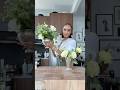 How to arrange flowers at home with antique vases #flowerarrangement #hostingtips #flowerbouqet