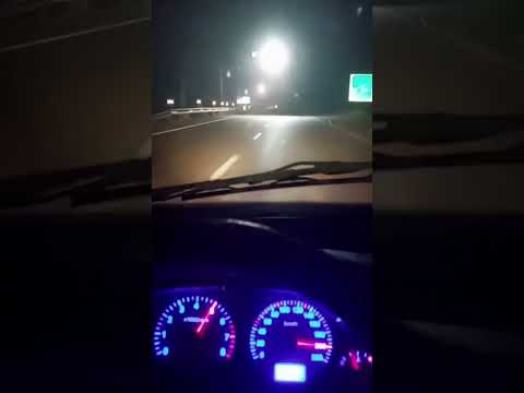 عمریست که میبازمو یک برد ندارم اما چه کنم عاشق این کهنه قمارم عشق است ماشین بازی 