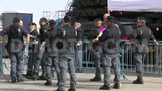HMS Bulwark arrives in Sicily with 600 migrants on board