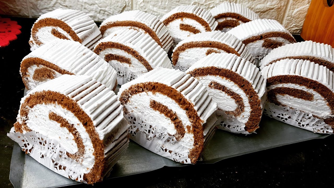 اليوم حضرت للمقهى تاع زوجي بيسكوي رولي و عطيتكم طريقة سهلة تروليوه بلا ما يتكسرلكم 👌