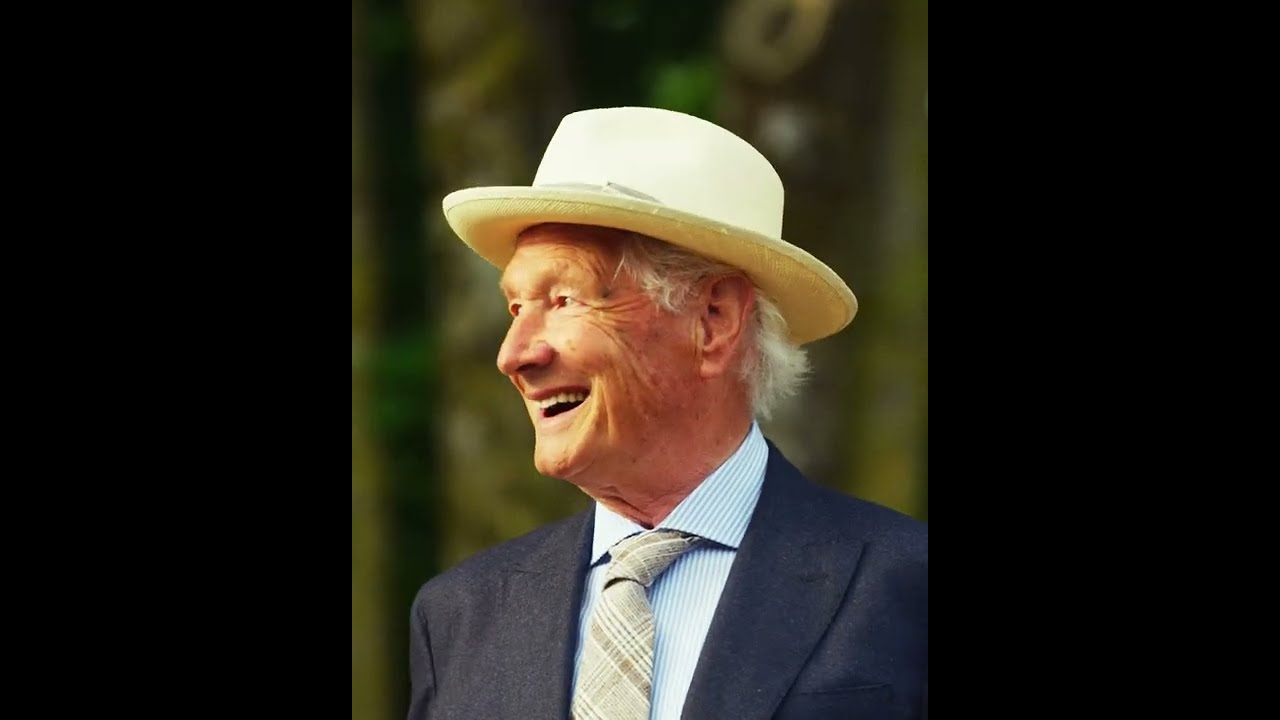 Hideaway for all generations: Meet Mr. Roth (mobile version)