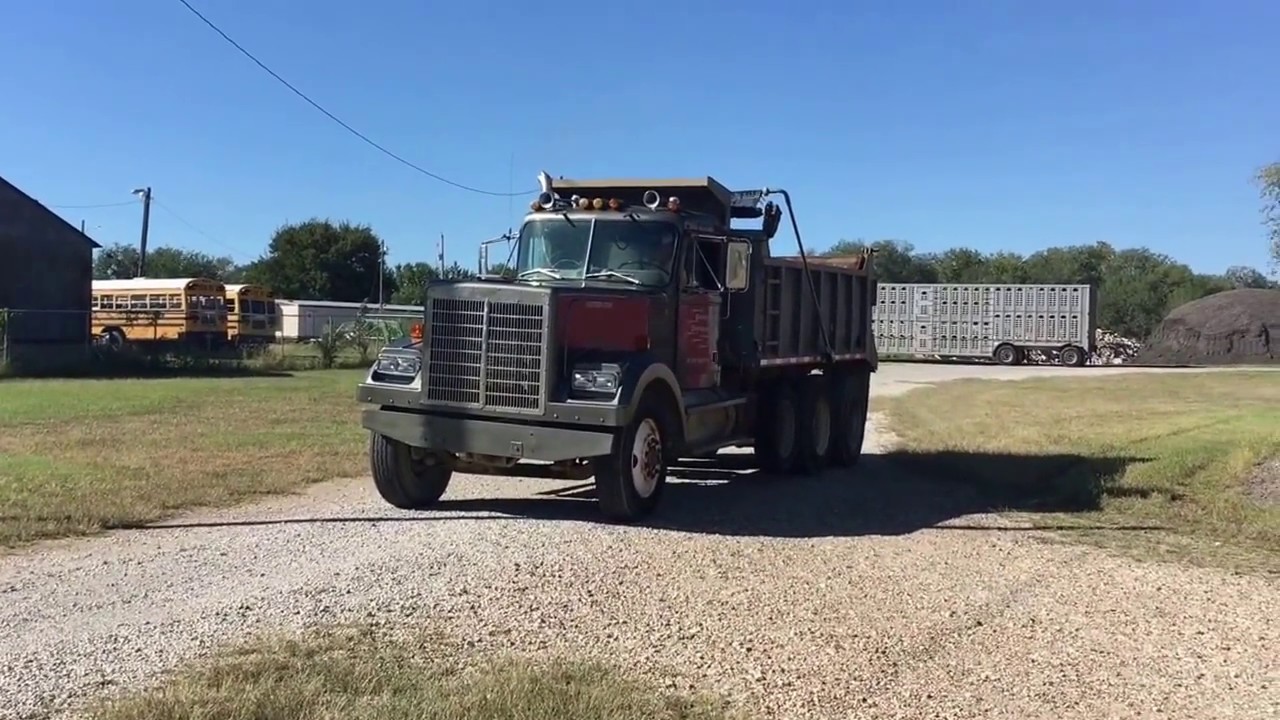 1971 Western Star Dump Truck