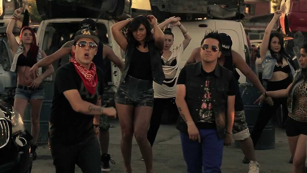 Guarda La 29 - Fuego (Videoclip Oficial) su YouTube Guarda La 29 - Fuego (Videoclip Oficial) su YouTube